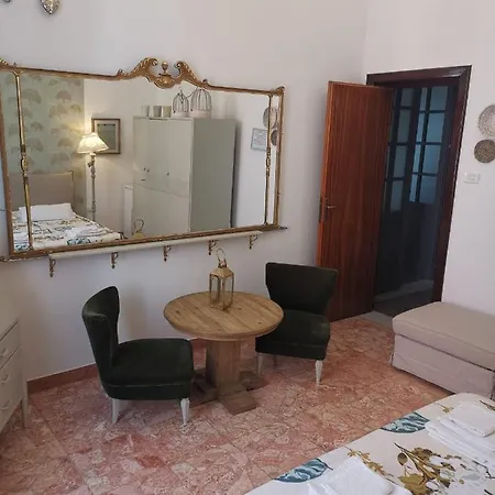 Indelli 4* Monopoli
